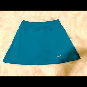 Nike Dri Fit Tennis Skort! Teal! Adorable!! Worn once! Size XSmall!